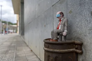Isaac Cordal: L'Uomo in Miniatura